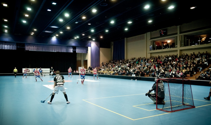 800px-floorballspielfeld.jpg
